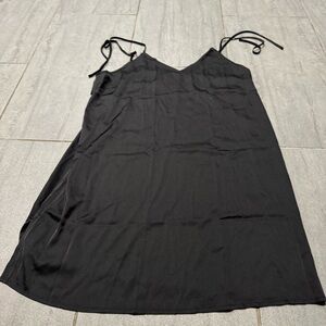 Miss to Mrs. Black Silky V Neck Strappy Bridal Nightgown Lingerie Medium NWOT